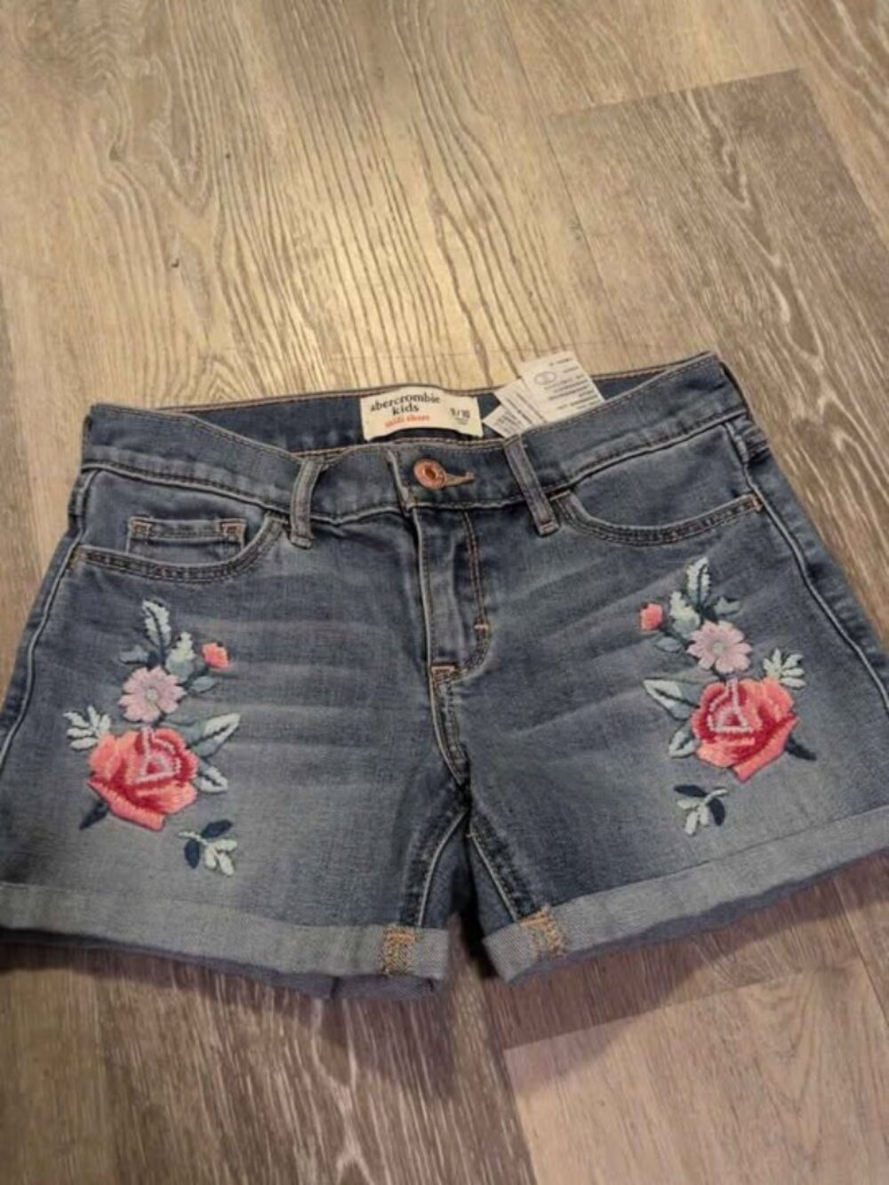 Abercrombie Kids Floral Embroidered Midi Denim Shorts Size 9/10
